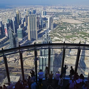 At The Top, Burj Khalifa: Level 124 + Souvenir – Burj Khalifa Bahrain Mega Deals Best Online Shopping Deals and Discounts in Bahrain, GCC