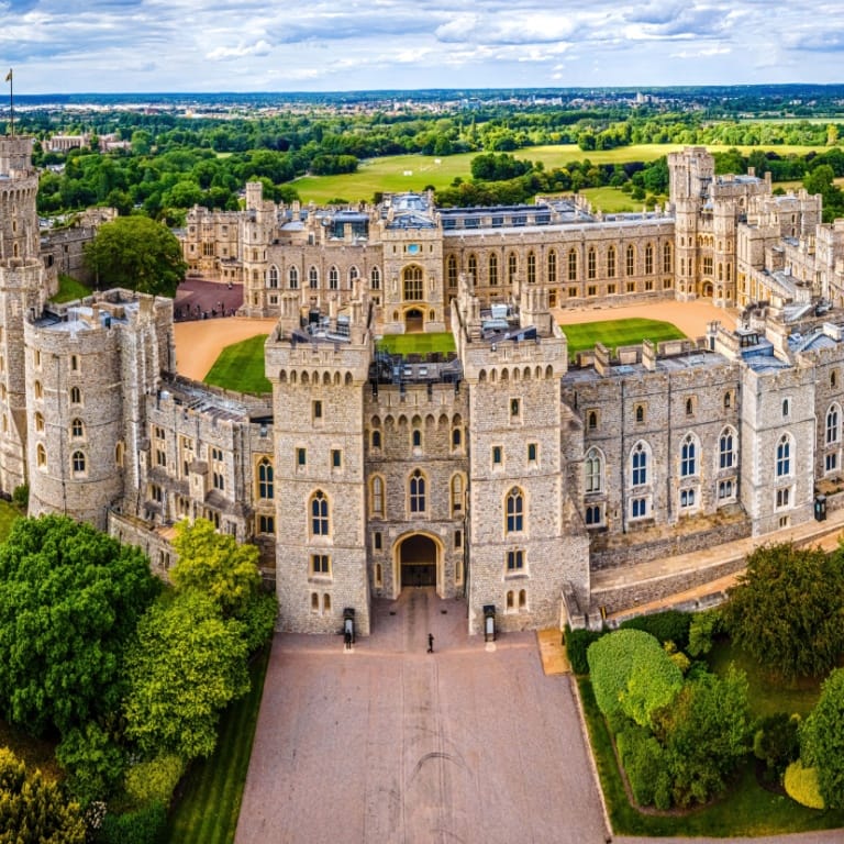 Windsor Castle and Roman Bath Tour – Combos and more adventures Bahrain Mega Deals Best Online Shopping Deals and Discounts in Bahrain, GCC