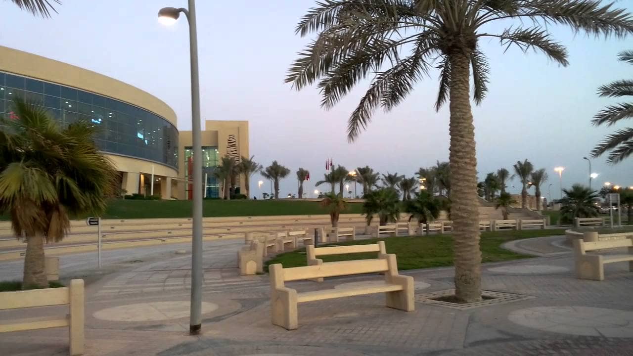 Bahrain (seef mall, arad)